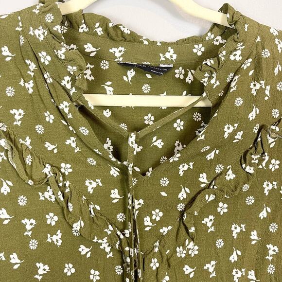 M&S Mark & Spencer Long Sleeve Blouse Woman’s size 24 Green White Floral Print - Picture 3 of 7
